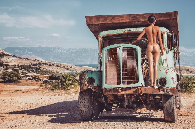 Erotic girls and trucks, Girls and trucks, Truck