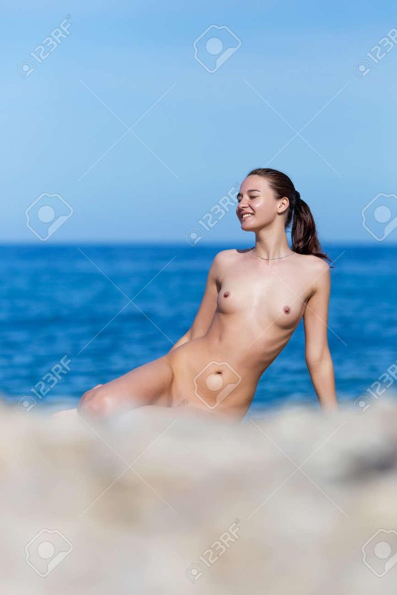 Erotic, Girls at sea, Naked girls beach