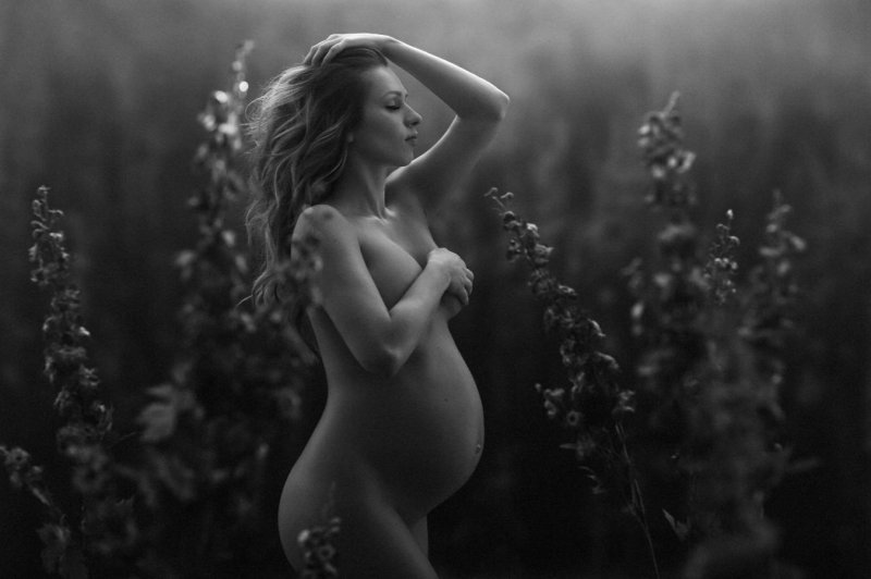 Beautiful naked pregnant women, Photoshoot of a pregnant idea, Photographer Pregnancy nude