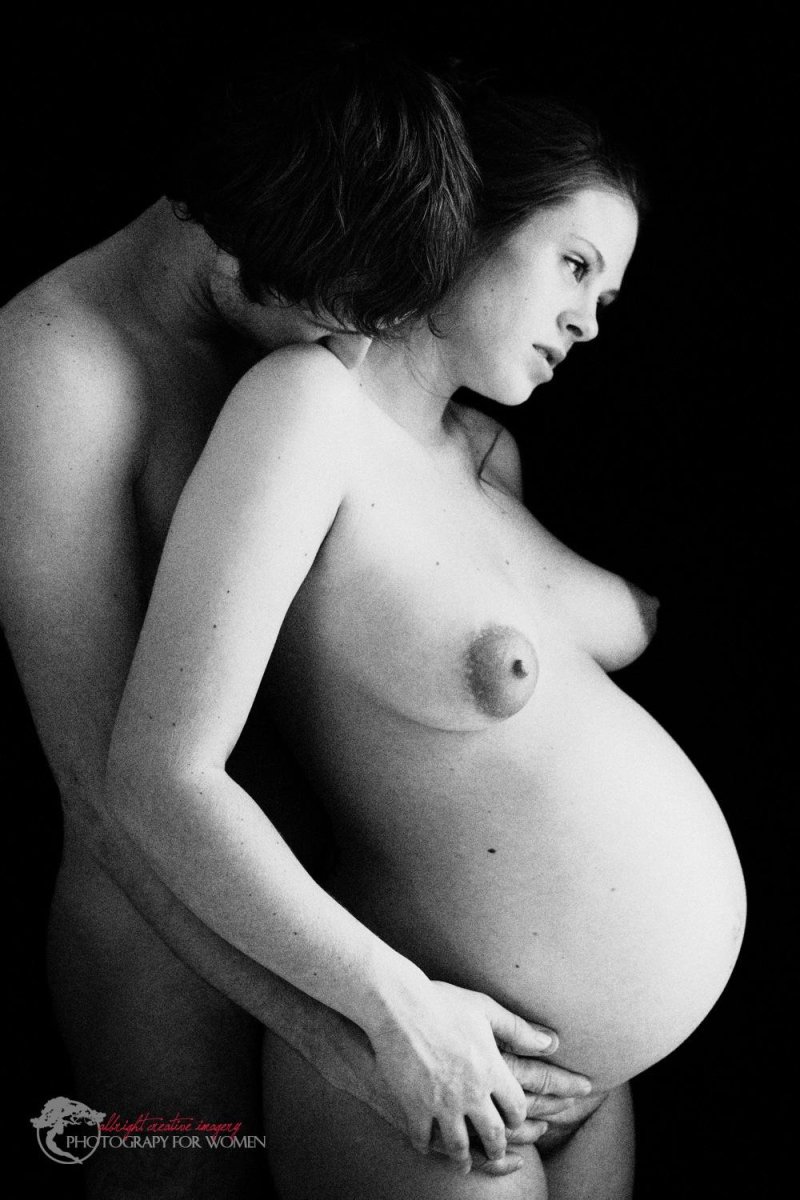 Pregnant naked together, Pregnant erotica, Photo session of a naked pregnant woman