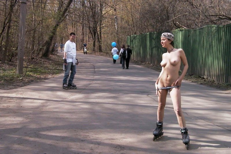 Naked girls on videos, Girls in the park undress, Naked women on the street