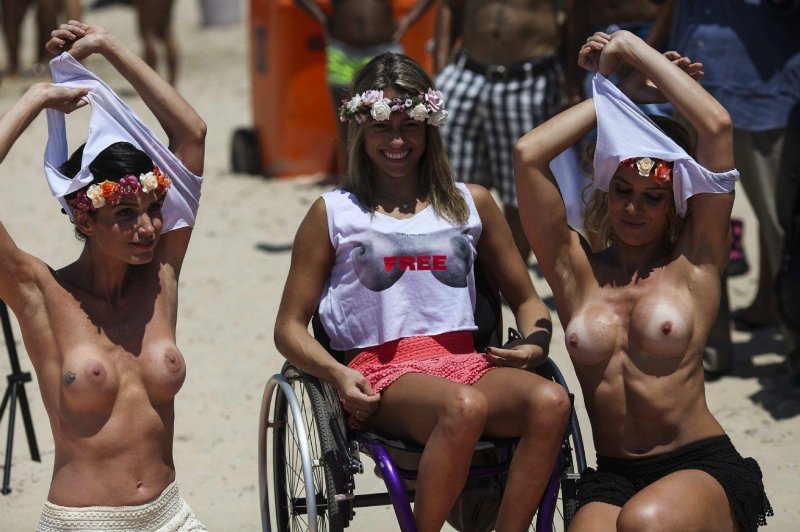 Rio de Janeiro Topless, Erotic Brazilian, Naked Brazilians on the beach