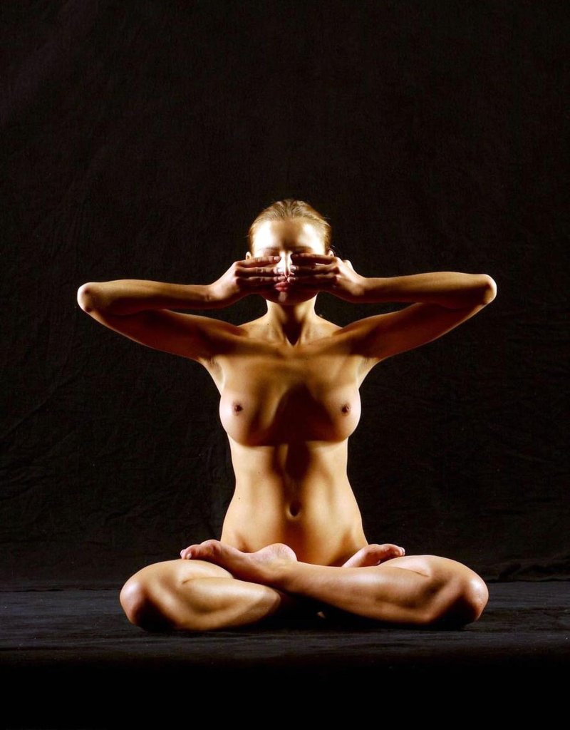 Loren Rudik Naked Yoga, Naked women are engaged in yoga, Yoga nude