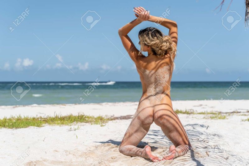 Beach at sea, Girl on the beach, Nudism