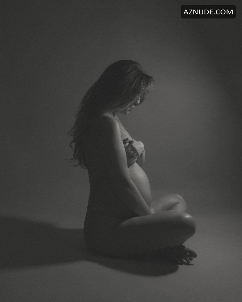 Photo shoots for pregnant women, Beautiful naked pregnant girls, Pregnant photo shoots