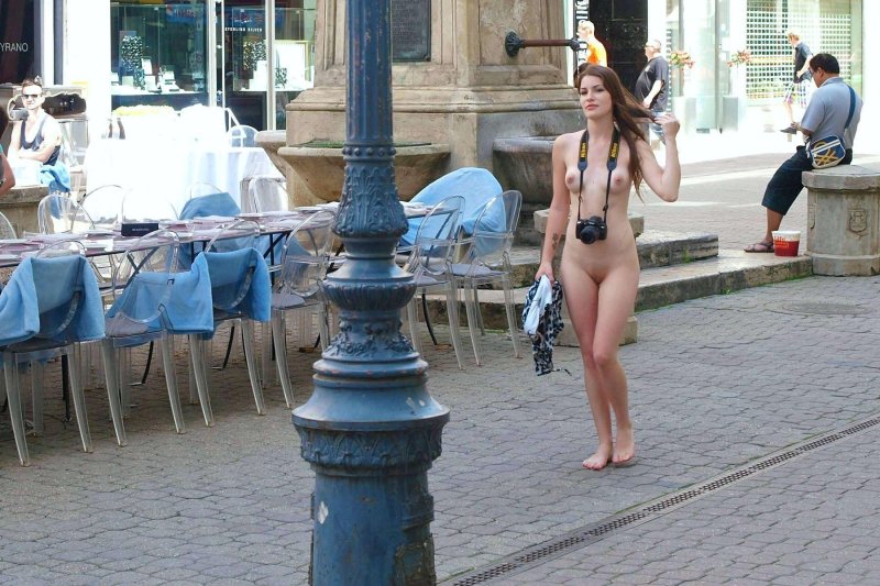 Girls Exhibitionist, Naked on the street, Naked exhibitionists