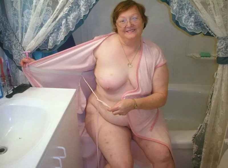Fat old women in peignoire, Grandma in Penyar Porn, Naked grandmother in a dressing room