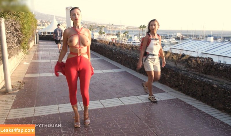 Lada naughtylada, Sexual overalls, Female overalls